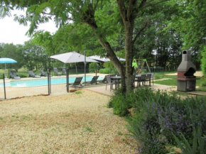 Maison spacieuse avec piscine privée au cœur du Périgord Noir, proche sites touristiques majestueux - FR-1-616-254